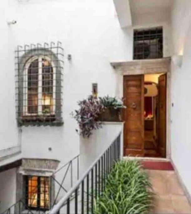 Apartment Campo De' Fiori Loft The Angeli's *